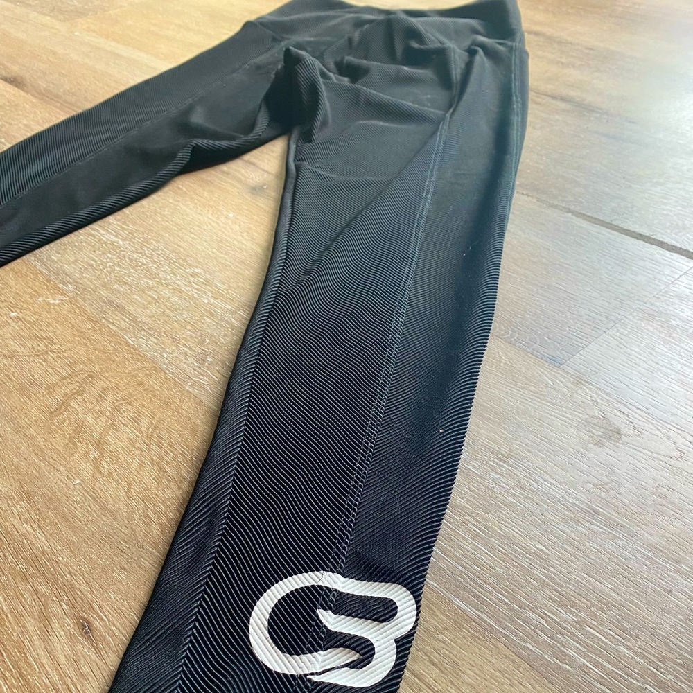 Onzie Ribbed CycleBar Leggings